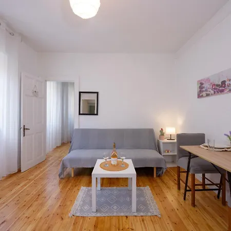 Cosy - Corfu Old Town Apartment, Porta Remounda
