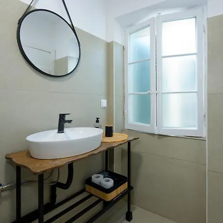 Cosy - Corfu Old Town Apartment, Porta Remounda