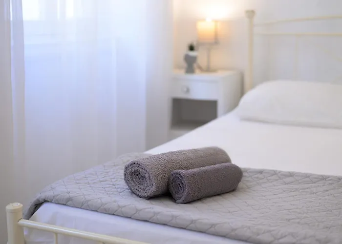Cosy - Corfu Old Town Apartment, Porta Remounda *