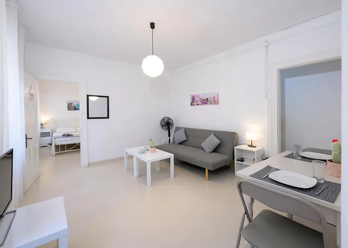 Cosy - Corfu Old Town Apartment, Porta Remounda