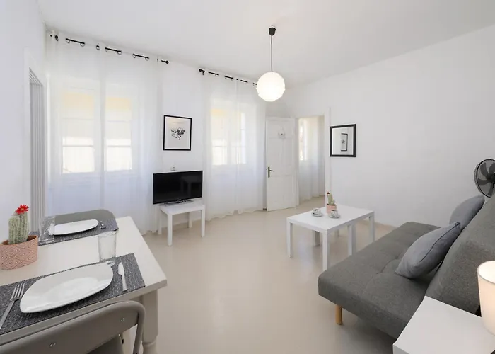 דירה Cosy - Corfu Old Town Apartment, Porta Remounda